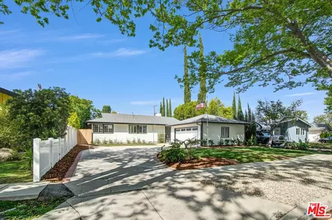 22157 Archwood St, Woodland Hills, CA 91303