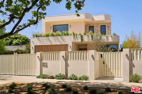 3937 Marcasel Ave, Los Angeles, CA 90066