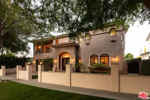 4910 Valjean Ave, Encino, CA 91436