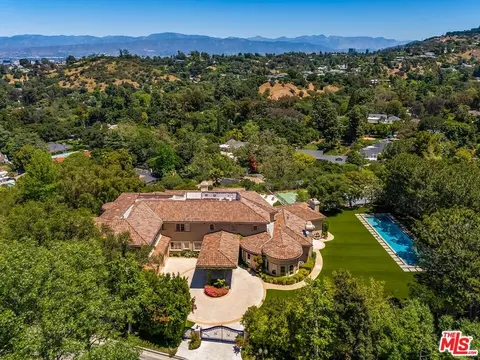 11971 Lockridge Rd, Studio City, CA 91604