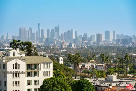 8241 Lincoln Ter, Los Angeles, CA 90069