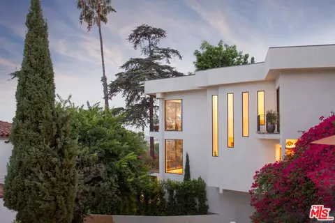 8241 Lincoln Ter, Los Angeles, CA 90069