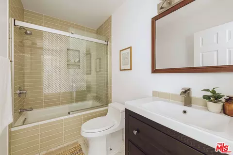 1315 Lomay Pl, Pasadena, CA 91103 photo 27