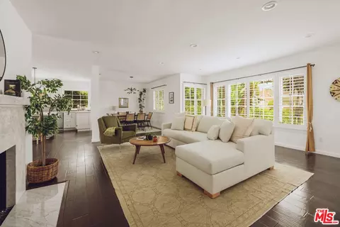 1315 Lomay Pl, Pasadena, CA 91103 photo 9