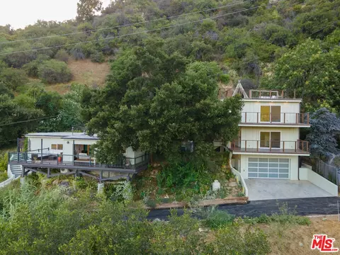 563 Canon View Trl, Topanga, CA 90290