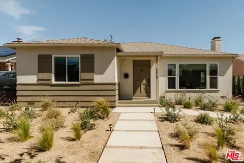 5910 S Kings Rd, Los Angeles, CA 90056