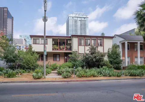 674 S Catalina St, Los Angeles, CA 90005