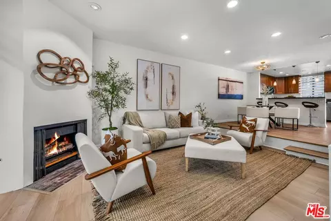 7862 W Manchester Ave, Playa Del Rey, CA 90293