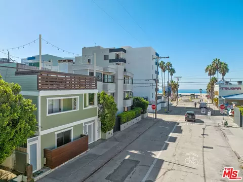 32 N Venice Blvd, Venice, CA 90291
