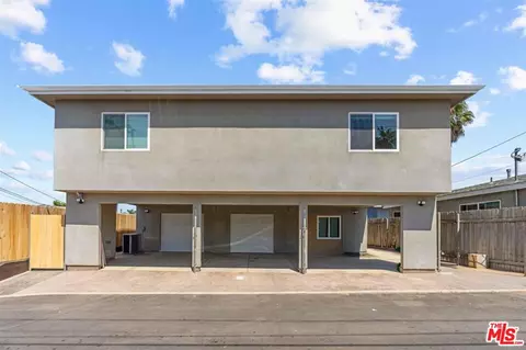 Exterior - 1417 Lemon St, Oceanside, CA 92058 photo 4 of 7