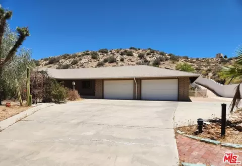 Exterior - 54045 Ridge Rd, Yucca Valley, CA 92284 photo 6 of 12