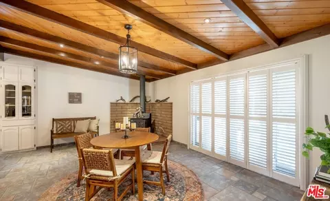 Dining - 54045 Ridge Rd, Yucca Valley, CA 92284 photo 3 of 3