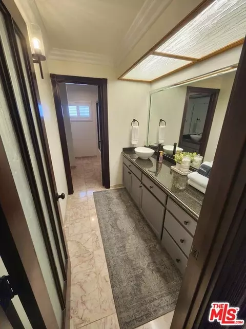 Entry Way - 54045 Ridge Rd, Yucca Valley, CA 92284 photo 4 of 5