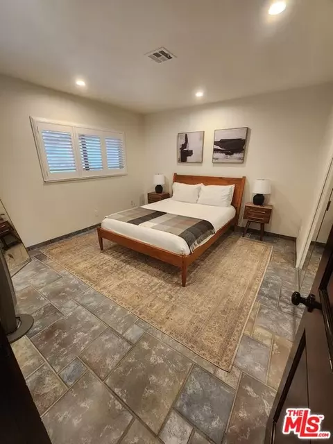 Bedroom - 54045 Ridge Rd, Yucca Valley, CA 92284 photo 2 of 10