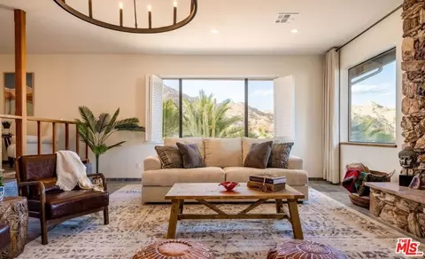 Living - 54045 Ridge Rd, Yucca Valley, CA 92284 photo 5 of 6