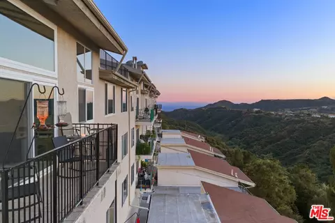 2385 Roscomare Rd #F10, Los Angeles, CA 90077