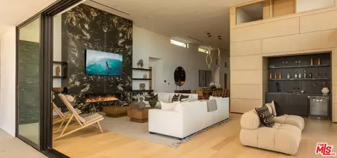Living - 29800 Cuthbert Rd, Malibu, CA 90265 photo 3 of 3