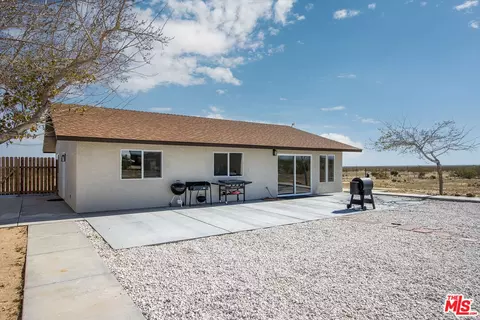 Exterior - 60777 Adele Ave, Landers, CA 92285 photo 7 of 12