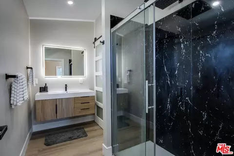 Bath - 60777 Adele Ave, Landers, CA 92285 photo 1 of 3
