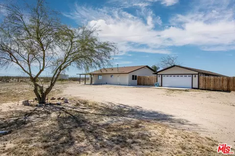Exterior - 60777 Adele Ave, Landers, CA 92285 photo 4 of 12