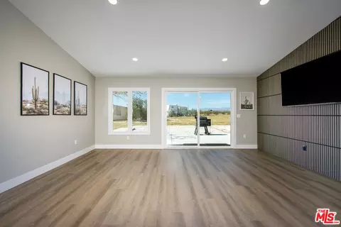 Living - 60777 Adele Ave, Landers, CA 92285 photo 2 of 2