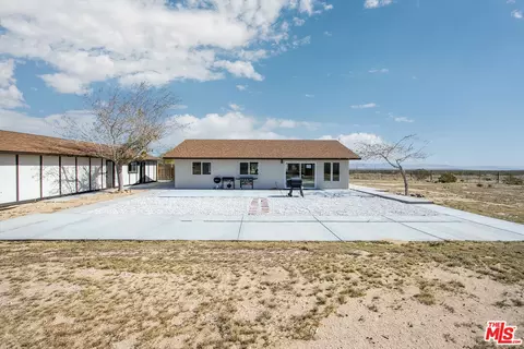 Exterior - 60777 Adele Ave, Landers, CA 92285 photo 6 of 12