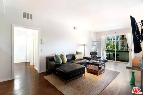 306 Bora Bora Way #202, Marina Del Rey, CA 90292