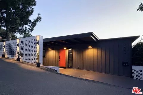 7900 Willow Glen Rd, Los Angeles, CA 90046