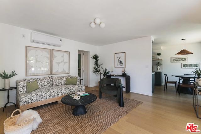 4412 Finley Ave #1, Los Angeles, CA 90027