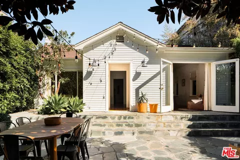 804 Westmount Dr, West Hollywood, CA 90069
