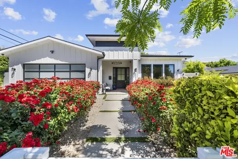 13431 Weddington St, Sherman Oaks, CA 91401