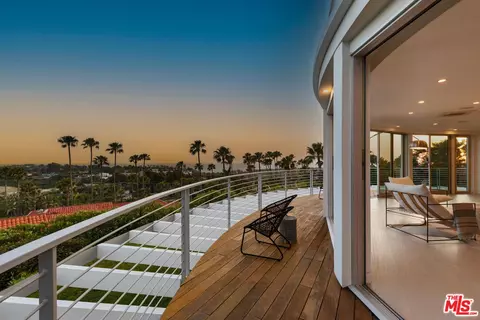 6375 Gayton Pl, Malibu, CA 90265