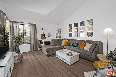 620 W Hyde Park Blvd #117, Inglewood, CA 90302