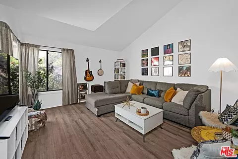 620 W Hyde Park Blvd #117, Inglewood, CA 90302