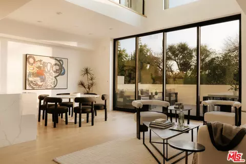 2919 Waverly Dr #106, Los Angeles, CA 90039