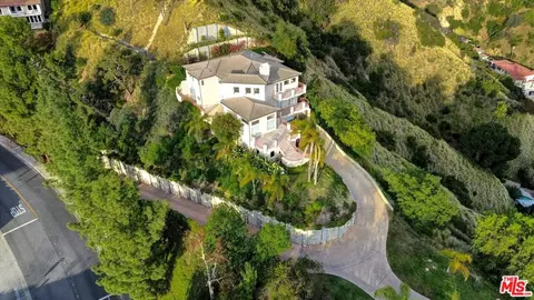 View/Area - 1248 E Tujunga Ave, Burbank, CA 91501 photo 7 of 9