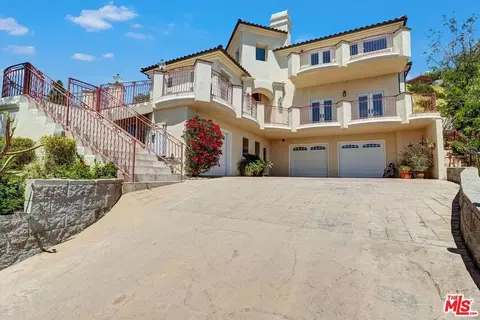 Exterior - 1248 E Tujunga Ave, Burbank, CA 91501 photo 1 of 11
