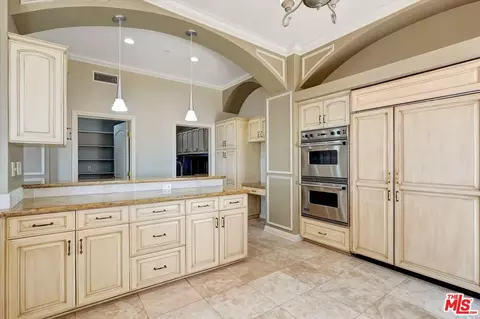 Kitchen - 1248 E Tujunga Ave, Burbank, CA 91501 photo 3 of 3