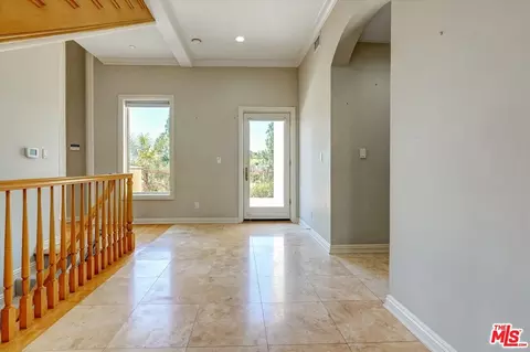 Entry Way - 1248 E Tujunga Ave, Burbank, CA 91501 photo 4 of 4