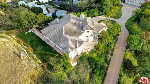 View/Area - 1248 E Tujunga Ave, Burbank, CA 91501 photo 6 of 9