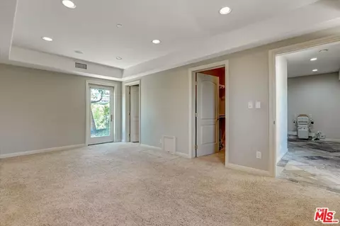 Bedroom - 1248 E Tujunga Ave, Burbank, CA 91501 photo 6 of 7