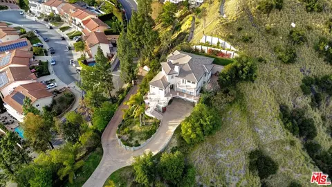 View/Area - 1248 E Tujunga Ave, Burbank, CA 91501 photo 8 of 9