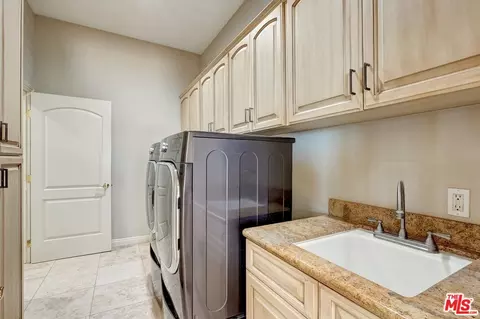 Other - 1248 E Tujunga Ave, Burbank, CA 91501 photo 6 of 17