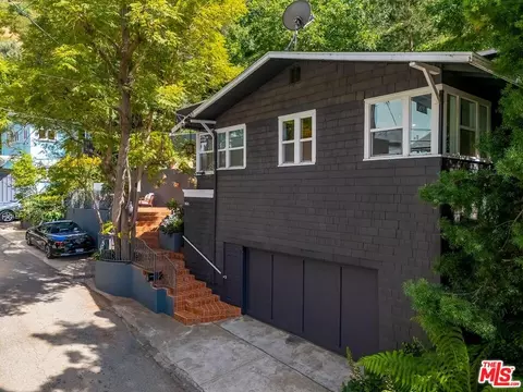 9826 Portola Dr, Beverly Hills, CA 90210