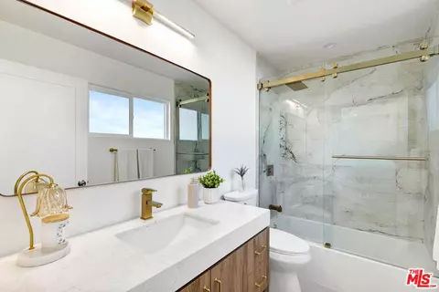 10902 Art St, Shadow Hills, CA 91040 photo 14