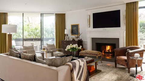 300 N Swall Dr #105, Beverly Hills, CA 90211