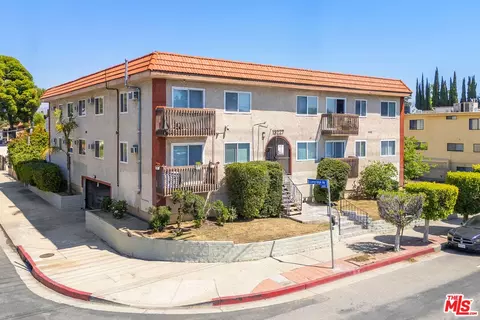 13227 Vanowen St, North Hollywood, CA 91605