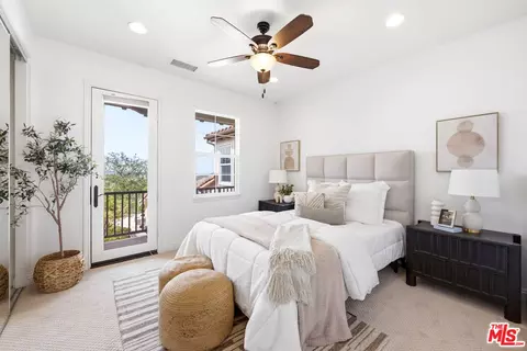 Bedroom - 3447 Sentinel Ct, Simi Valley, CA 93065 photo 3 of 4