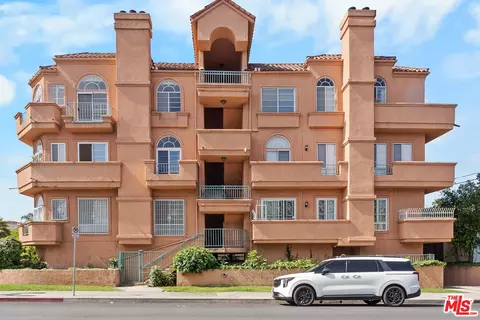 801 Lorraine Blvd #301, Los Angeles, CA 90005