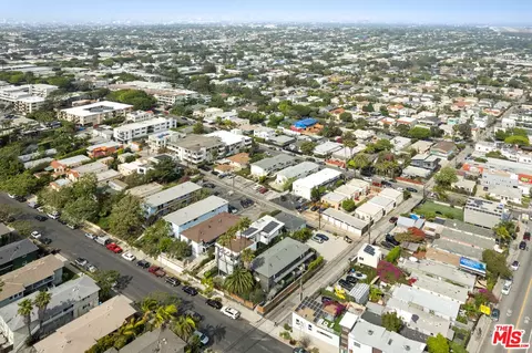 View/Area - 250 3rd Ave, Venice, CA 90291 photo 4 of 6